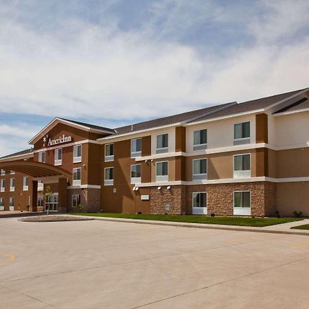 Americinn By Wyndham Fairfield Екстериор снимка