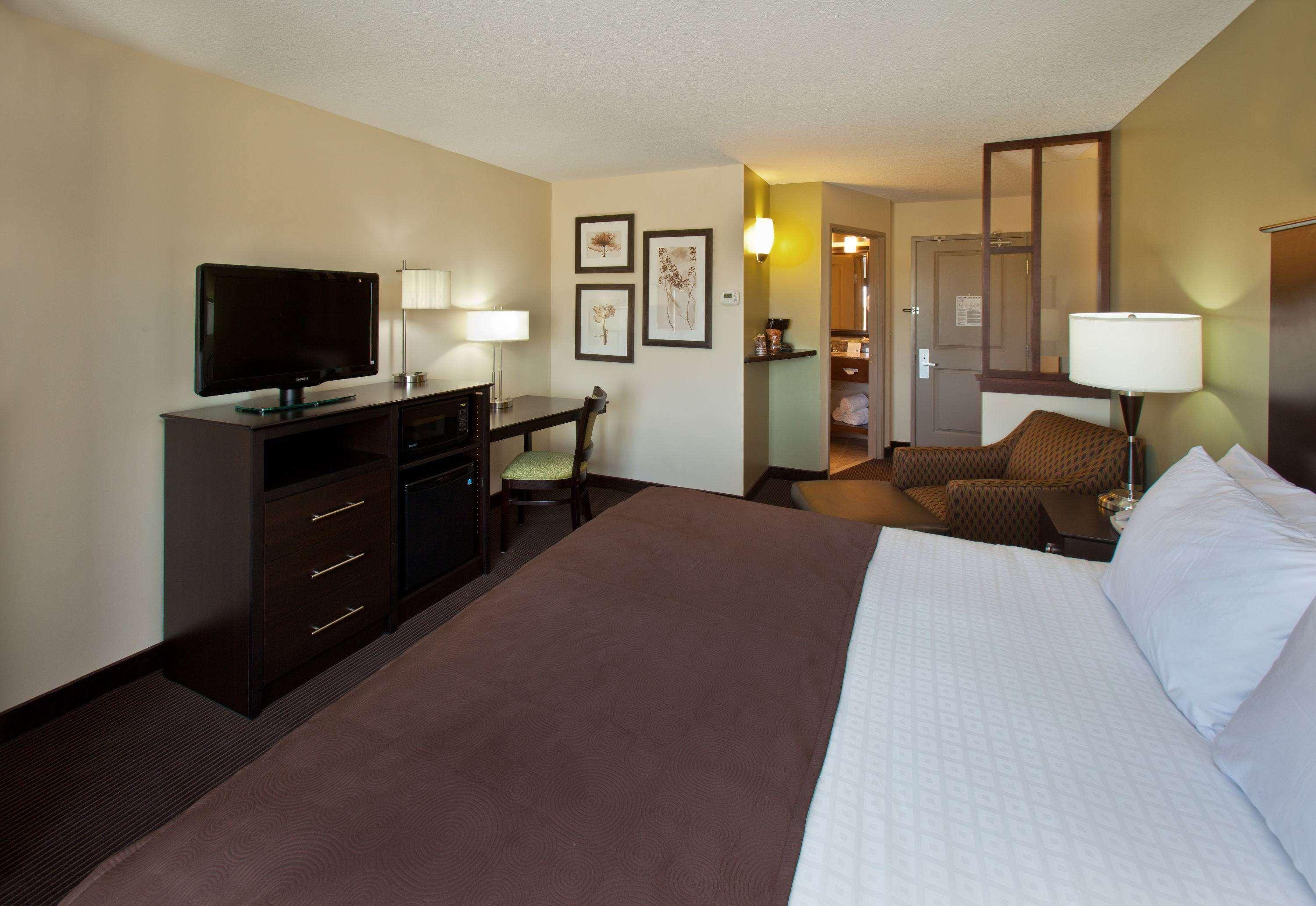 Americinn By Wyndham Fairfield Екстериор снимка