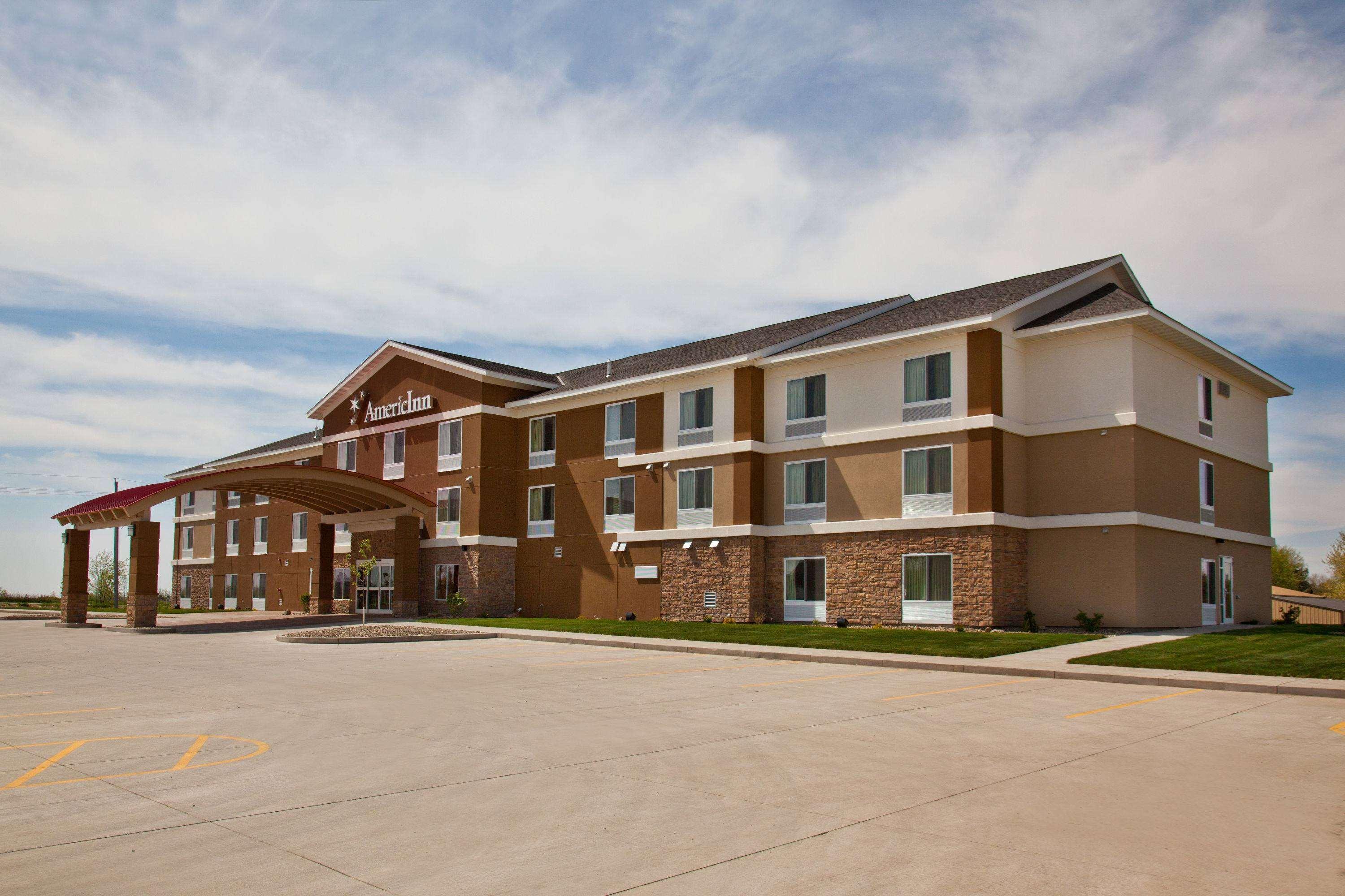 Americinn By Wyndham Fairfield Екстериор снимка