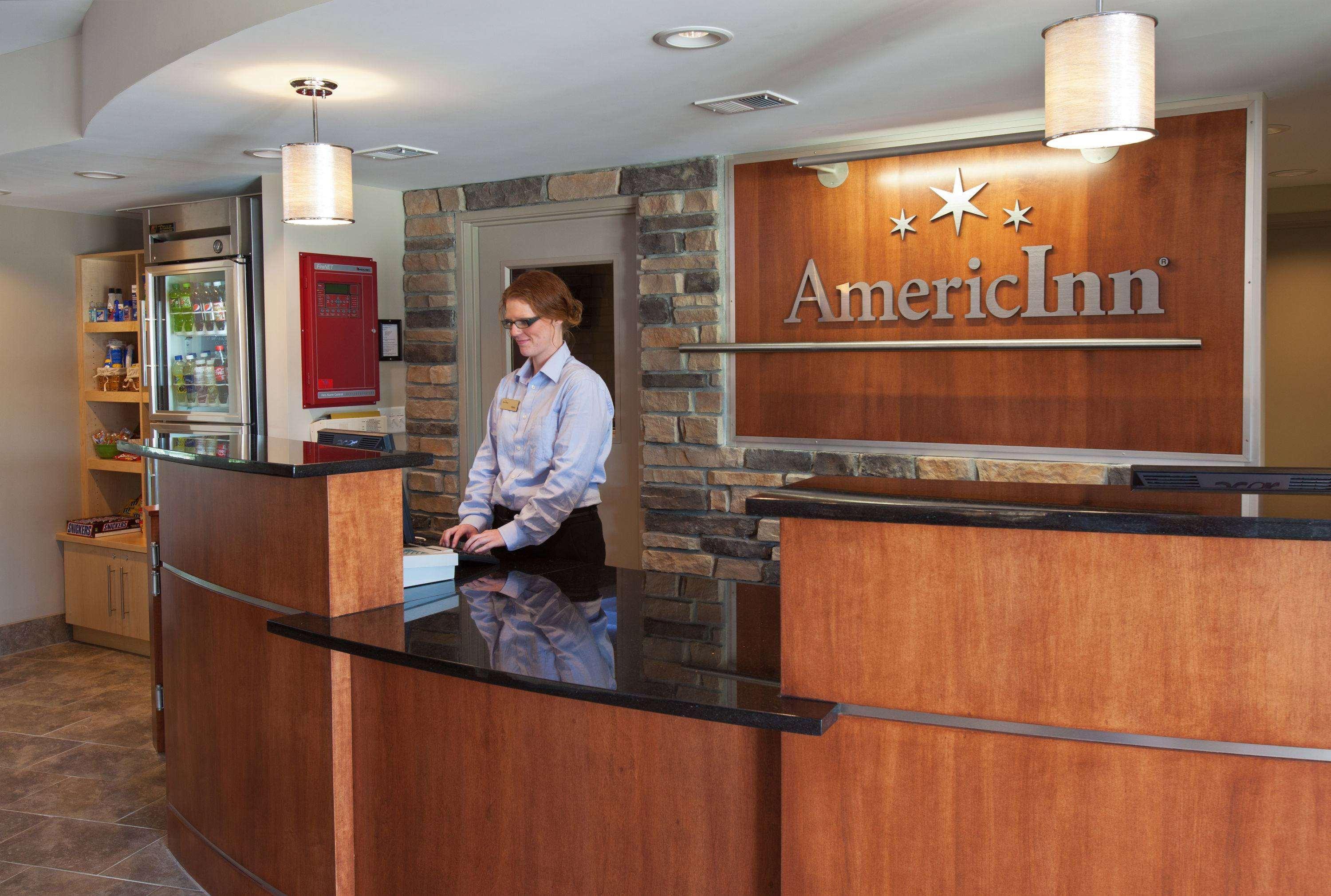 Americinn By Wyndham Fairfield Екстериор снимка