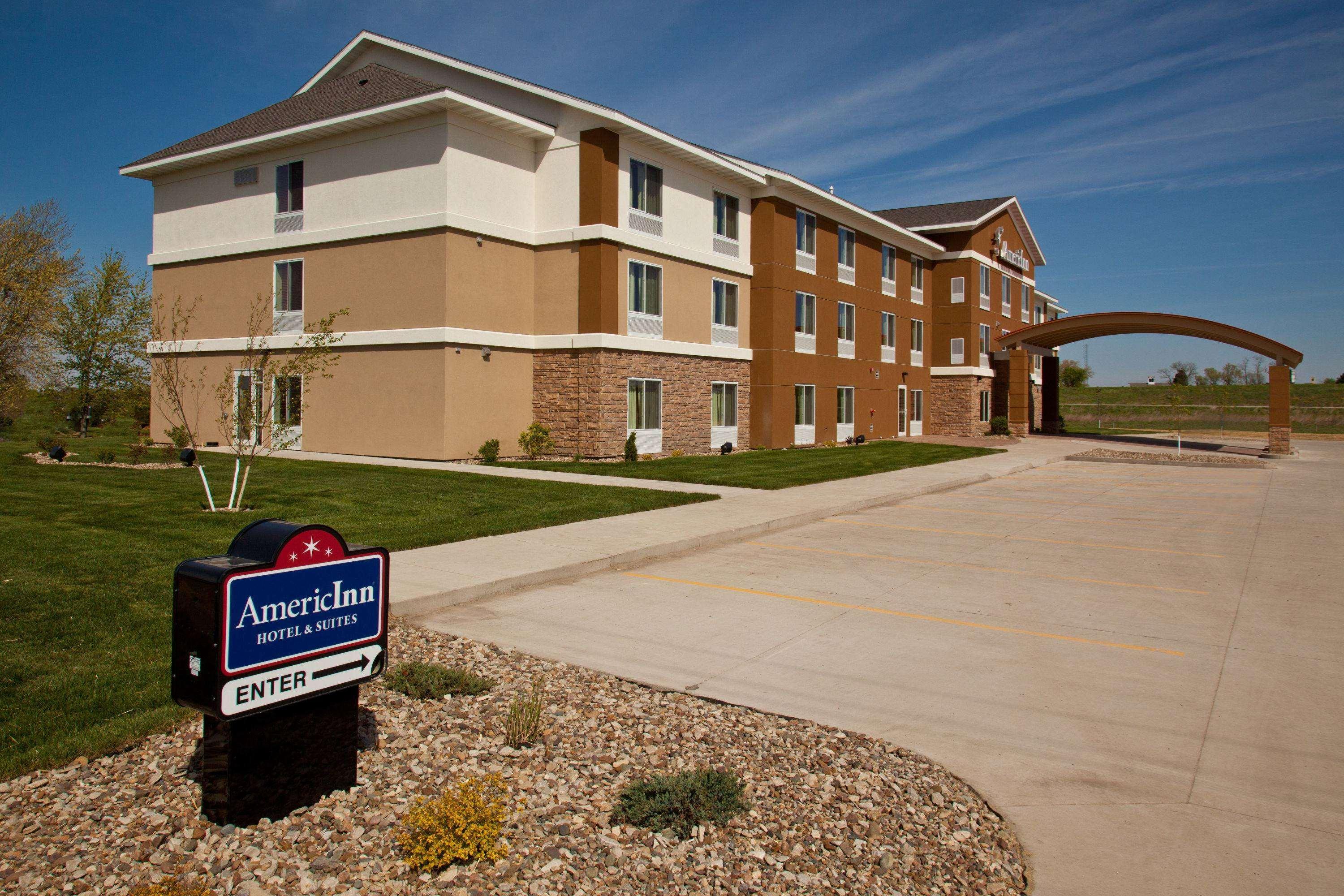 Americinn By Wyndham Fairfield Екстериор снимка