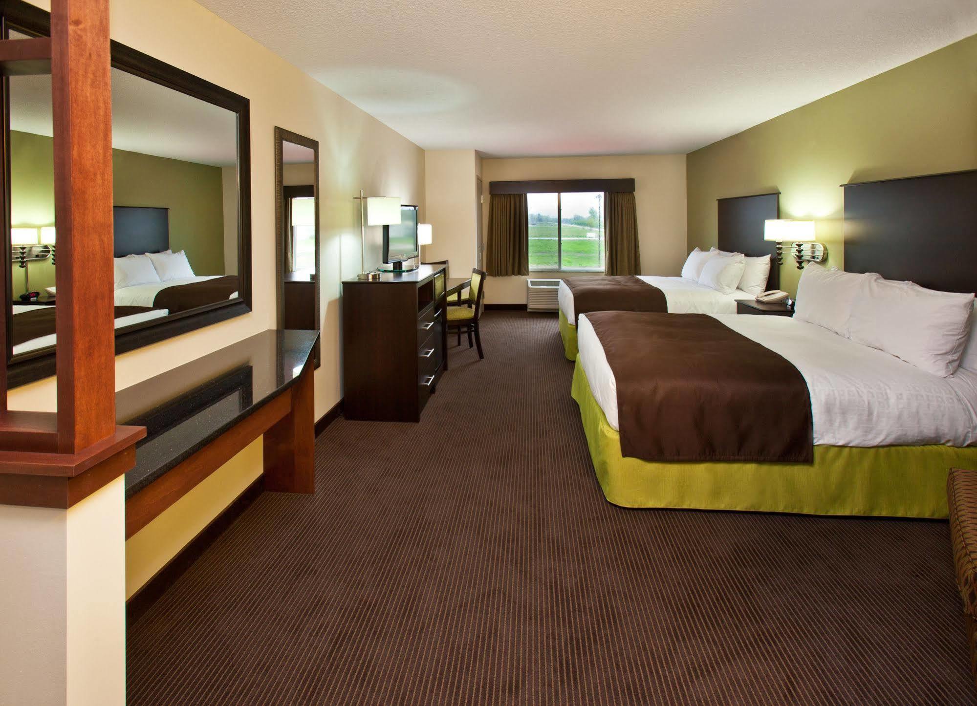 Americinn By Wyndham Fairfield Екстериор снимка